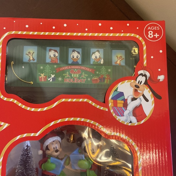 Disney Mickey Mouse Holiday Express Train Set 36 pieces - Picture 7 of 11